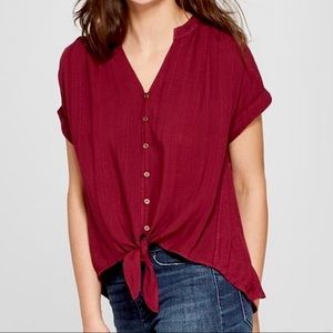 Size XXL Universal Thread Tie Front Button Down Tee❤️